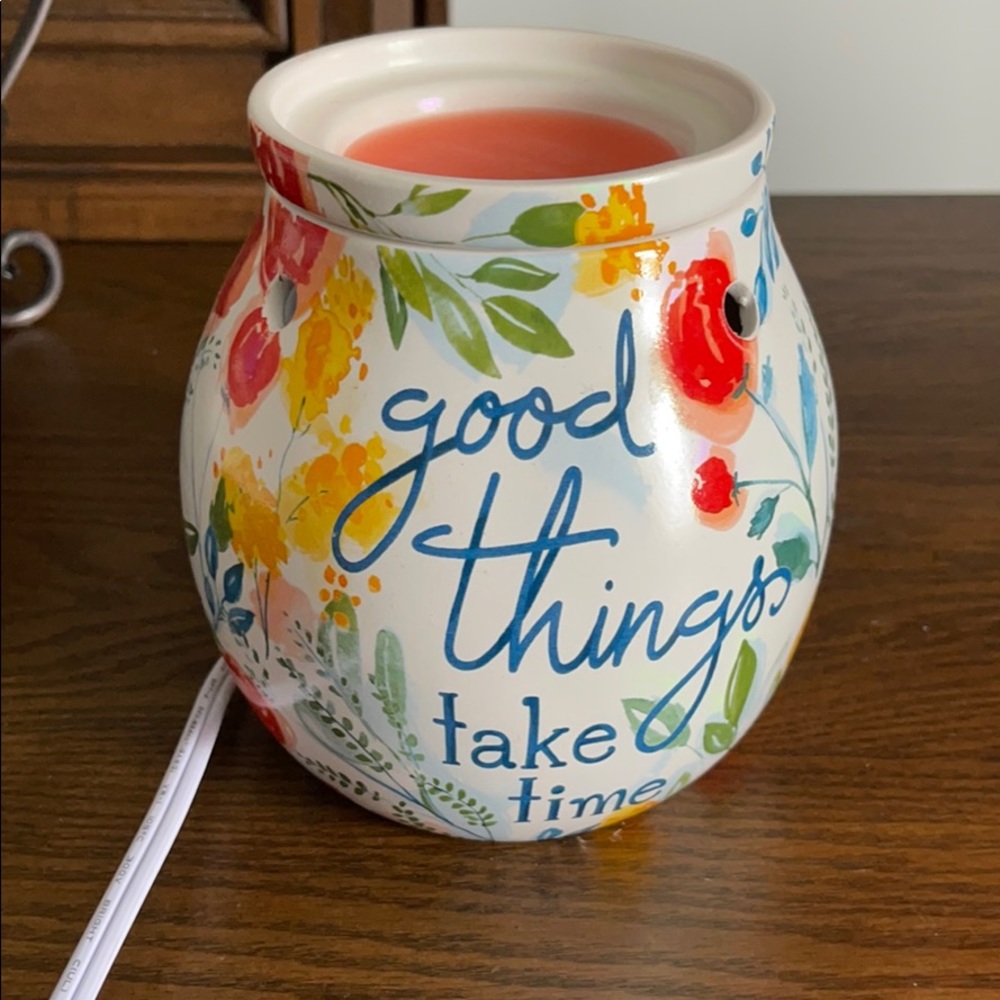 Scentsarionals wax warmer